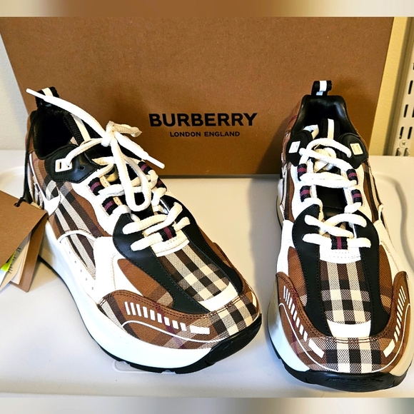 Burberry Mens Sean Vintage Check Canvas Fashion Sneakers Size 41/ 8 US - Picture 3 of 16